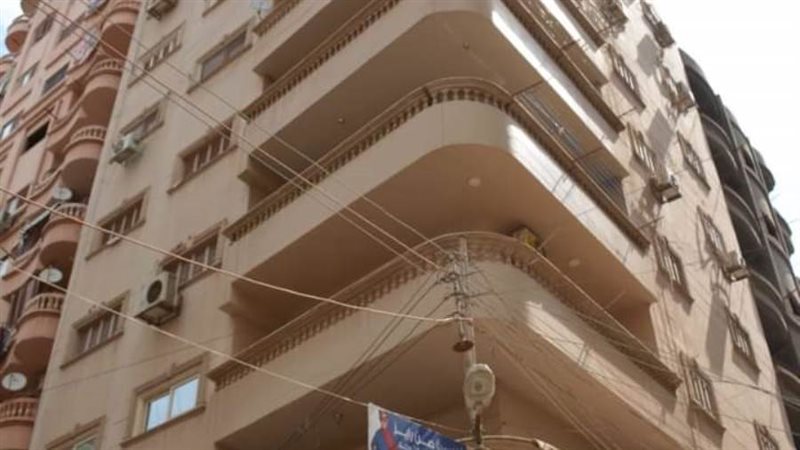 العمارة المائلة