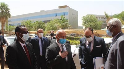 وزيرا النقل والمالية يغادران السودان بعد زيارة استمرت يومين