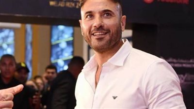 أحمد عز يحتفل بانتهاء تصوير 