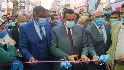 محافظ البحيرة يفتتح معرض 