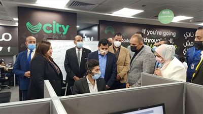 وزير الشباب والرياضة يتفقد مركز اتصالات أندية سيتي كلوب