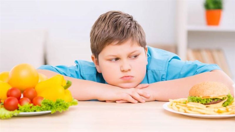 الأكلات السريعة تسبب