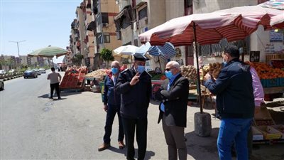 محافظ بورسعيد يتابع أعمال تطوير شارع العبور بحى الضواحى