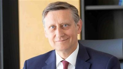 سفير ألمانيا بالقاهرة يشيد بالعمارة المبهرة للمتحف المصري الكبير