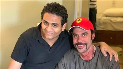 محمد صلاح العزب: 