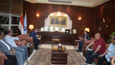 محافظ البحر الأحمر يلتقي أعضاء مجلسي النواب والشيوخ لبحث الخدمات المقدمة للمواطنين