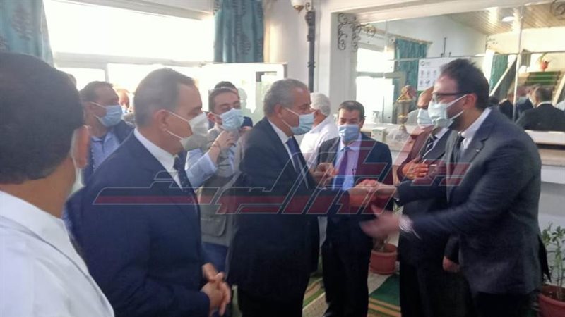 وزير التموين ومحافظ