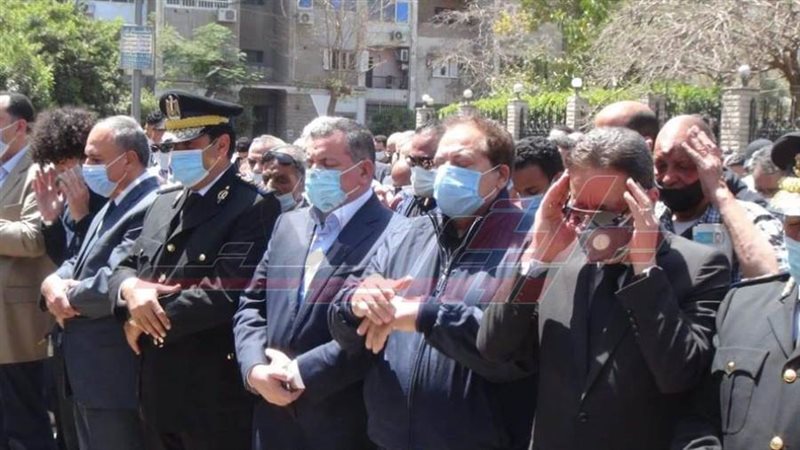 الكتاب والصحفيين