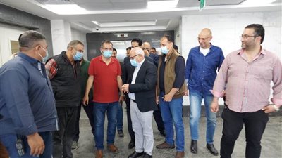محافظ بورسعيد يتفقد مستشفى ٣٠ يونيو بجنوب بورسعيد