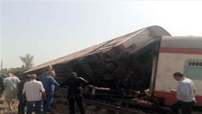 مسؤول بهيئة السكة الحديد: قطع في قضبان السكة الحديد أسفر عن انقلاب قطار المنصورة