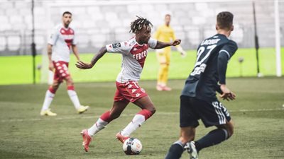 موناكو يفوز على بوردو بثلاثية نظيفة في الدوري الفرنسي لكرة القدم