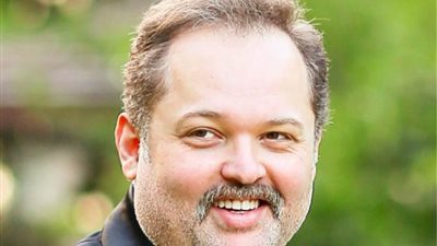 محمد محمود عبدالعزيز: شرفت بالمشاركة في 