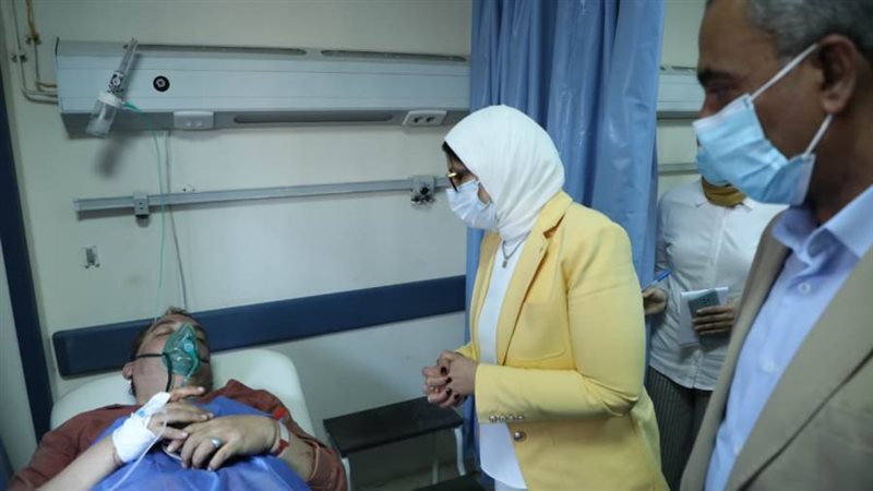 وزيرة الصحة مع مصابي