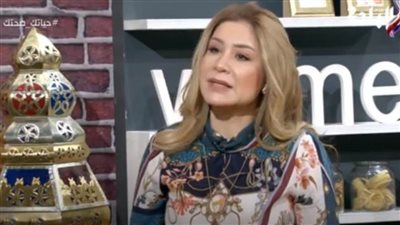 خبيرة إتيكيت: هذه أفضل هدية عند زيارة العروسة لأول مرة