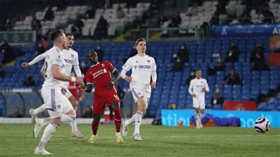 في غياب صلاح.. ساديو ماني يسجل هدف تقدم ليفربول على ليدز يونايتد 