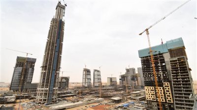 الجزار  يتفقد مشروعات منطقة الأعمال المركزية بالعاصمة الإدارية الجديدة