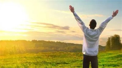 كيف تُحقق السعادة في حياتك؟.. يوتيوبر السعادة يجيب     