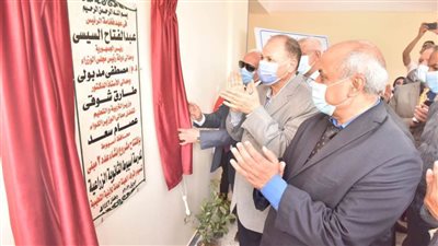 محافظ أسيوط يفتتح جناحي توسع بمدرسة أسيوط الثانوية الزراعية