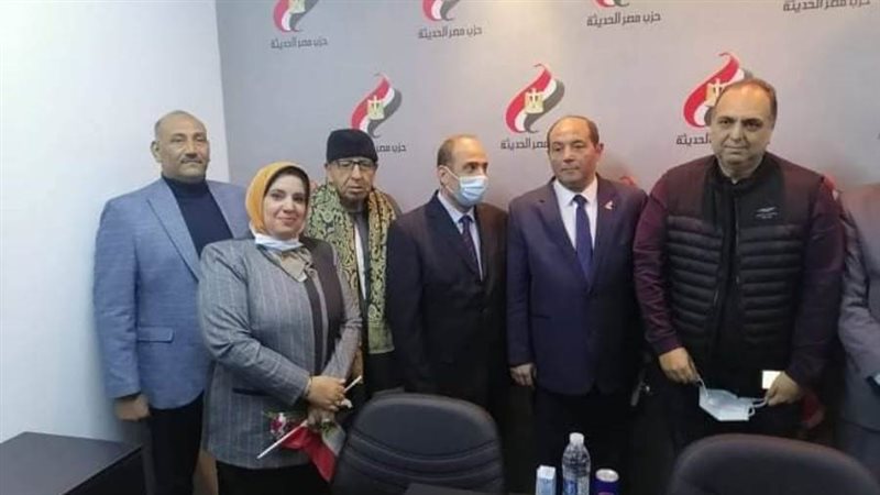 خلال افتتاح مقر الحزب