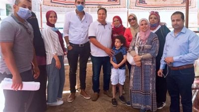 توزيع 300 حقيبة غذائية على الأسر الأولى بالرعاية فى بنى سويف 