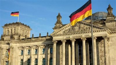 ألمانيا تدين إحدى مواطناتها في تهمة الانضمام لتنظيم 