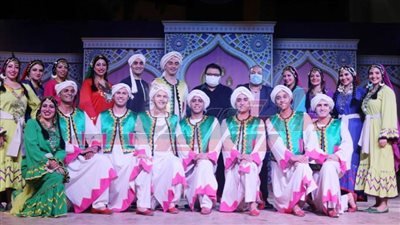 تفاعل كبير من الجمهور مع استعراضات فرقة 