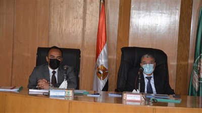 محافظ المنيا يتابع الموقف التنفيذي لمشروعات  