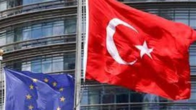 رئيس وزراء باكستان يدين تفجير مدينة 