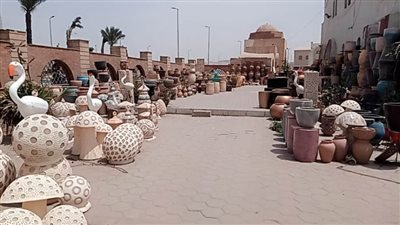 جواهرجية الطين يبدؤون تحقيق أحلامهم في قرية الفواخير