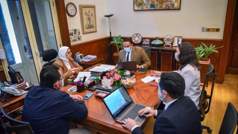 اجتماع وزيرة الصحة