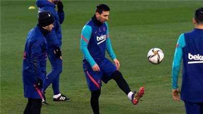 شبكة ESPN: برشلونة سيعرض على ميسي تمديد عقده لمدة ثلاثة أعوام