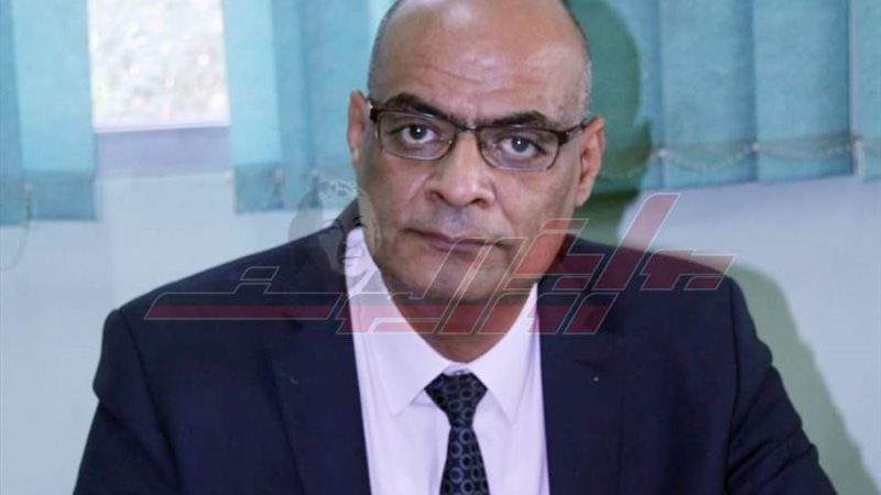 د. أيمن عش مدير معهد