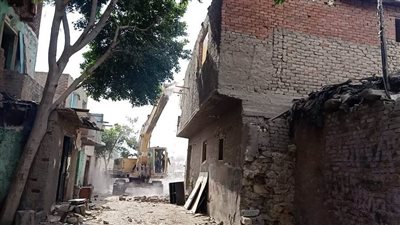 محافظ القاهرة: نعمل على تغيير حياة 2000 أسرة ببطن البقرة