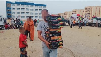 محافظة القاهرة توزع وجبات إفطار على المواطنين المنقولين من بطن البقرة للأسمرات