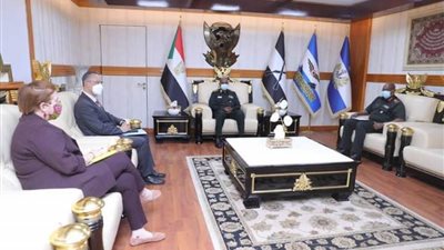 البرهان يبحث مع القائم بالأعمال الأمريكي بالسودان العلاقات الثنائية