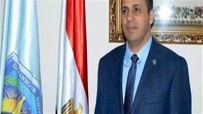 تحويل جميع المقررات الدراسية من ورقية إلى إلكترونية بجامعة دمنهور