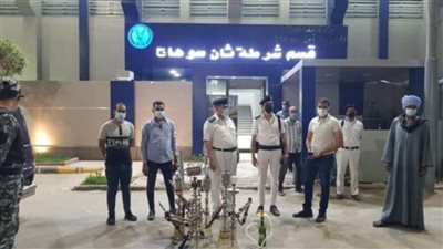 غلق وتشميع مقهى و مصادرة 9 شيش فى حملة  بسوهاج