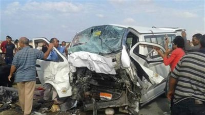 إصابة 13 عاملا جراء انقلاب سيارة بطريق القاهرة الإسماعيلية الصحراوي