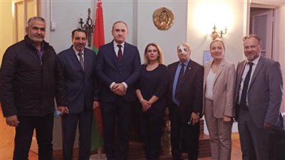 سفير بيلاروس في مصر يلتقي وفدا مصريا لتنشيط العلاقات الثنائية بين البلدين 