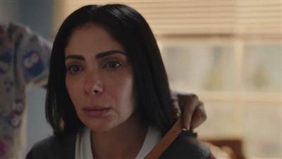 مسلسل لعبة نيوتن الحلقة 14.. منى زكي تنسب طفلها إلى فراج.. وممدوح يتهمها بالزنا