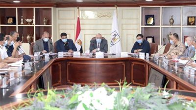 تنفيذي بني سويف يستجيب لمقترح خدمات في التعليم والصحة