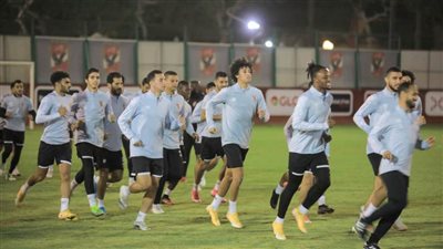 محمد شريف يقود هجوم الأهلي أمام المصري البورسعيدي في الدوري الممتاز