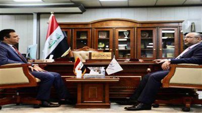 وزيرالاتصالات العراقي يبحث مع السفير المصري استثمارالشركات المصرية بالعراق