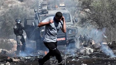 إصابة عشرات الفلسطينيين خلال مواجهات مع الاحتلال الإسرائيلي في مدينة البيرة