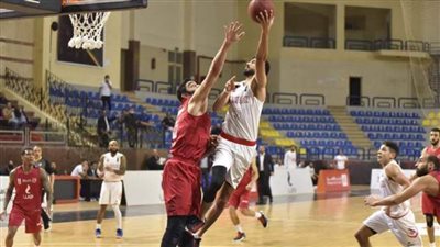  الأهلي يهزم الزمالك ويتأهل لنهائي كأس السلة