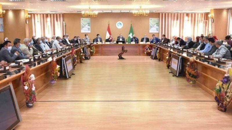 محافظ الشرقيه أثناء