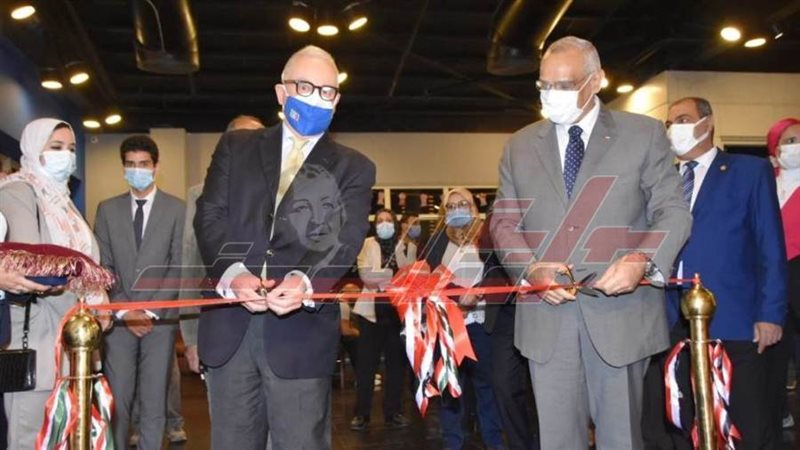 جانب من المعرض