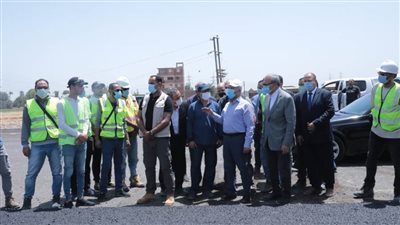 وزير النقل يتفقد مشروع إنشاء طريق حر شرق الرياح التوفيقى بنها المنصورة