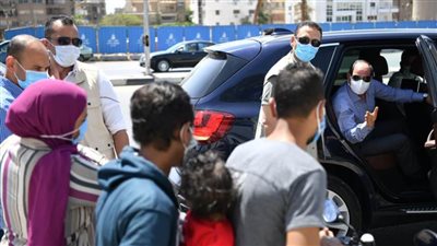 عاجل| الرئيس السيسي يستمع الى أحوال المواطنين...ويشاركهم احتفالهم بشهر رمضان الكريم