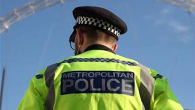 بريطانيا.. توقيف رجلين حاولا إشعال النيران في مقر إقامة السفير السعودي